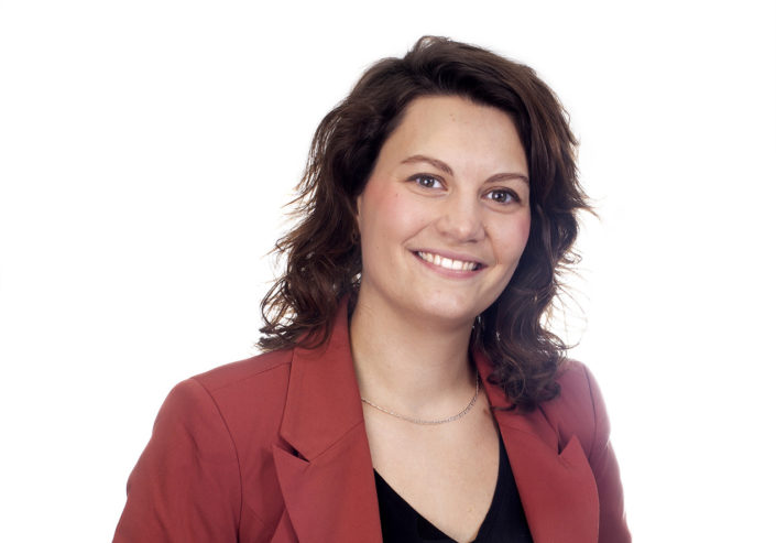 Bregman Bedrijfsmakelaardij Beeldloods Zakelijk Portret vrouw Zakelijk Portret Vrouw Bregman Bedrijfsmakelaardij